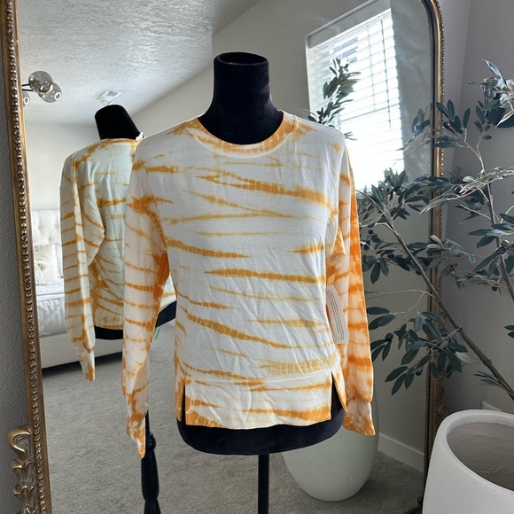 EVEREVE Sydney Tie Dye Pullover - Picture 1 of 4